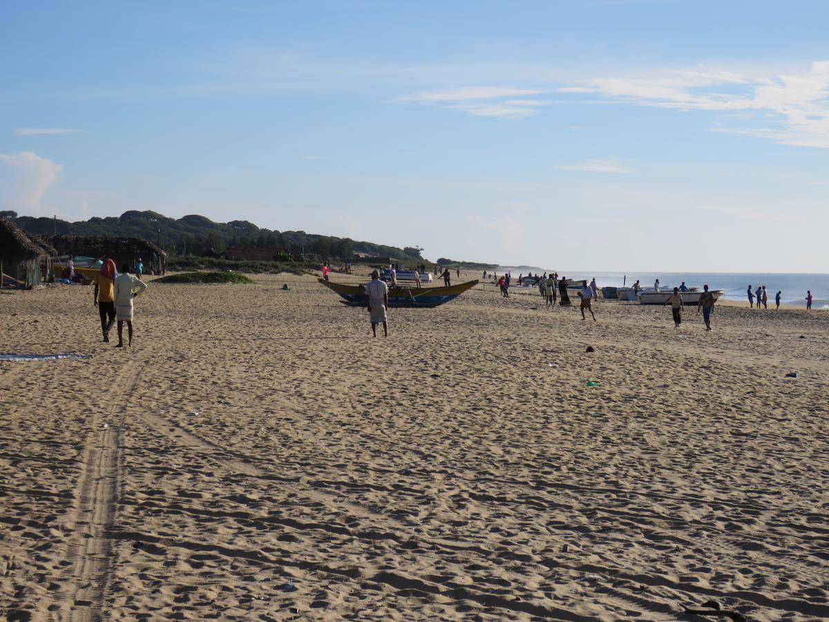 The Long Hostel Arugam Bay Buitenkant foto